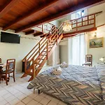 Francy House 3* 泰尔米尼伊梅雷塞