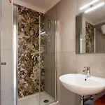Francy House 泰尔米尼伊梅雷塞
