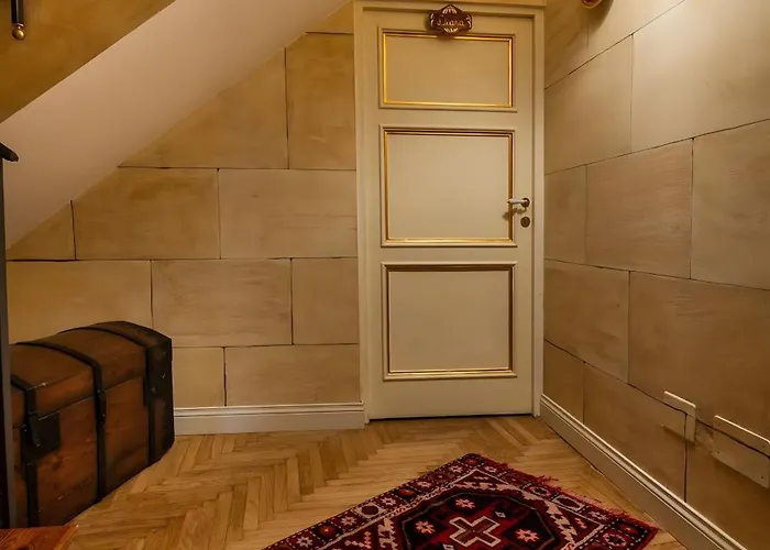 Francy House ゲストハウス テルミニ・イメレーゼ