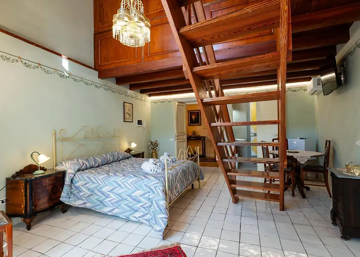 ゲストハウス Francy House 3*